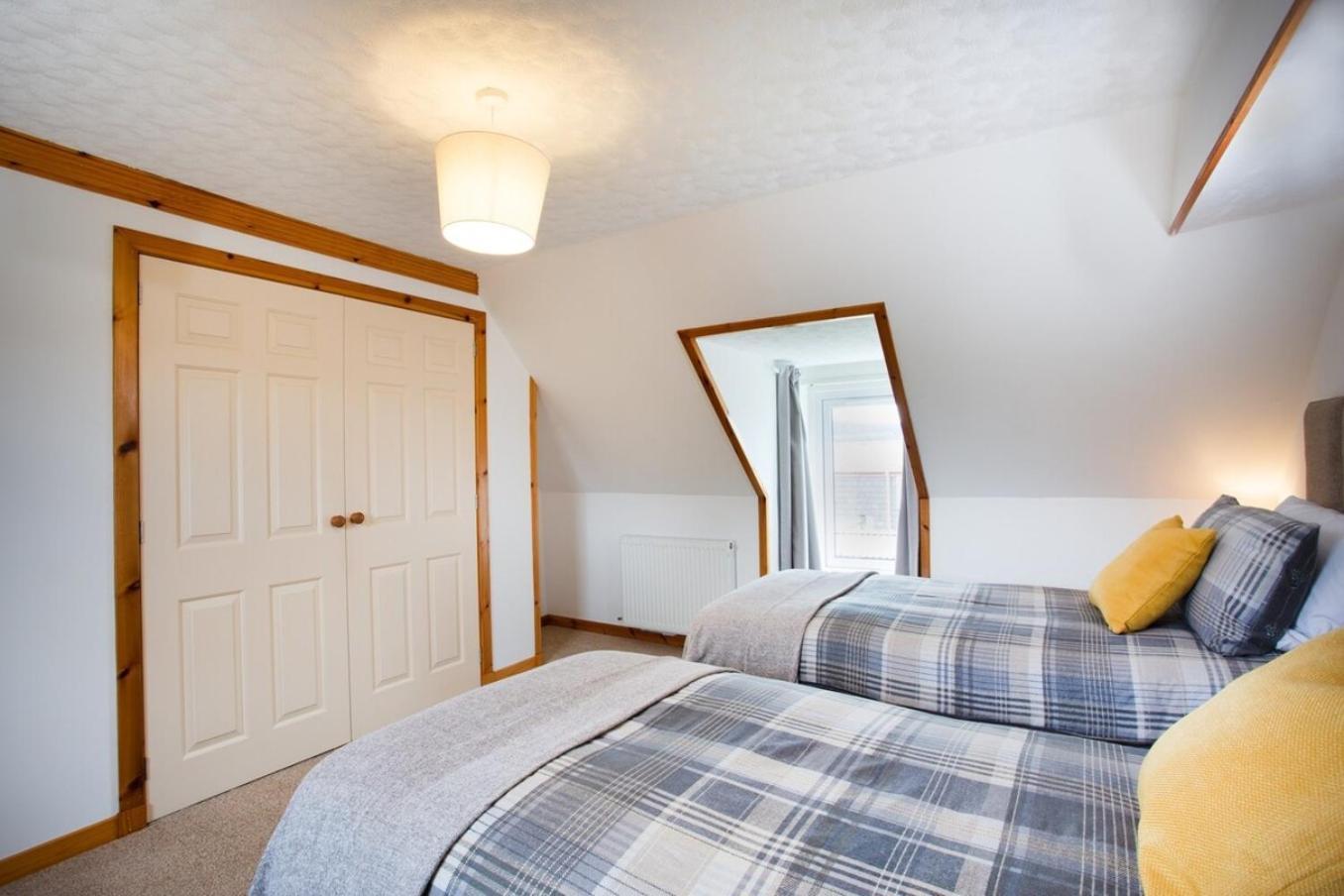 Mike'S 3-Bedroom Countryside Cottage アルネス エクステリア 写真
