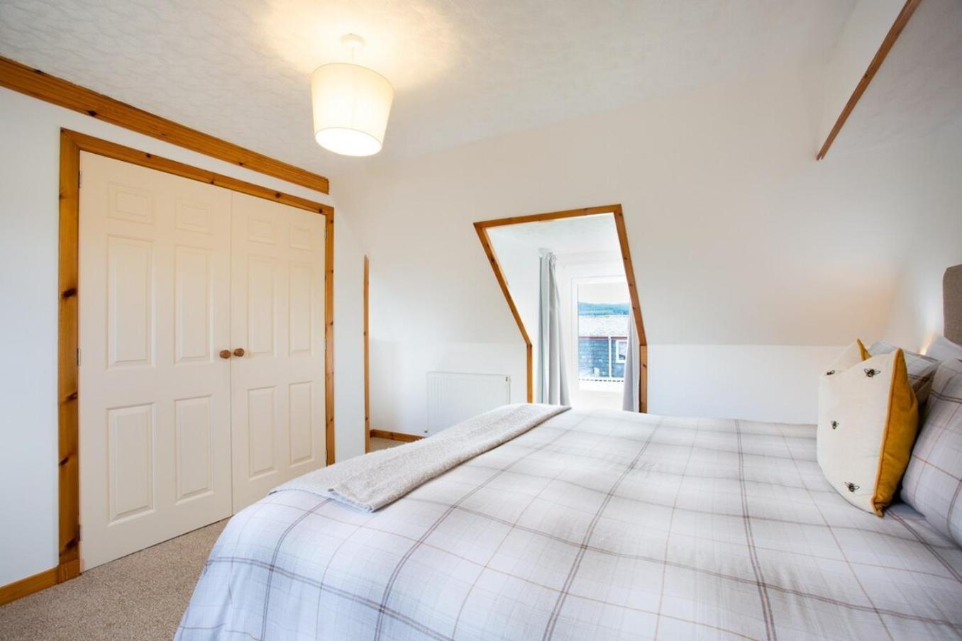 Mike'S 3-Bedroom Countryside Cottage アルネス エクステリア 写真