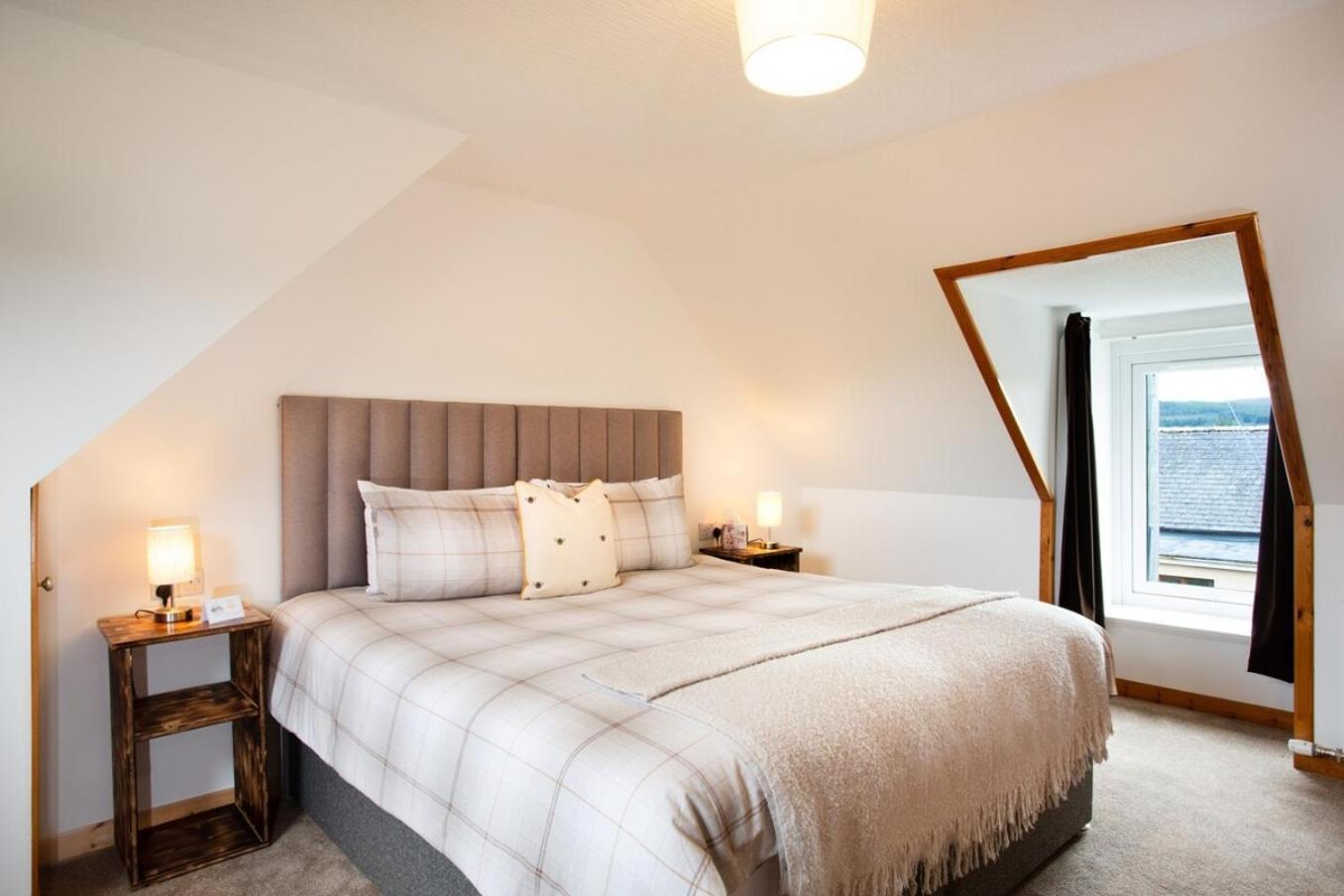Mike'S 3-Bedroom Countryside Cottage アルネス エクステリア 写真