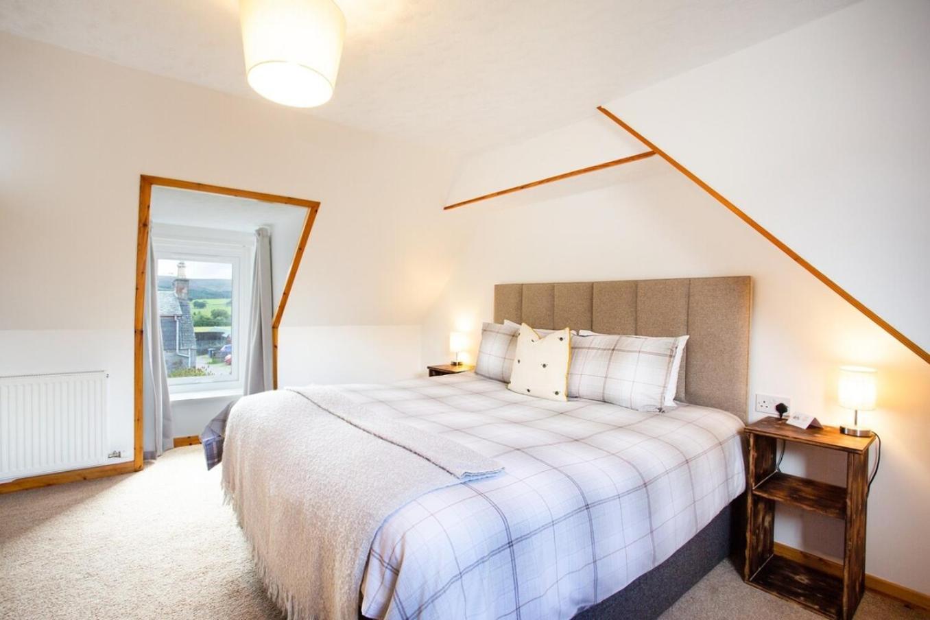 Mike'S 3-Bedroom Countryside Cottage アルネス エクステリア 写真