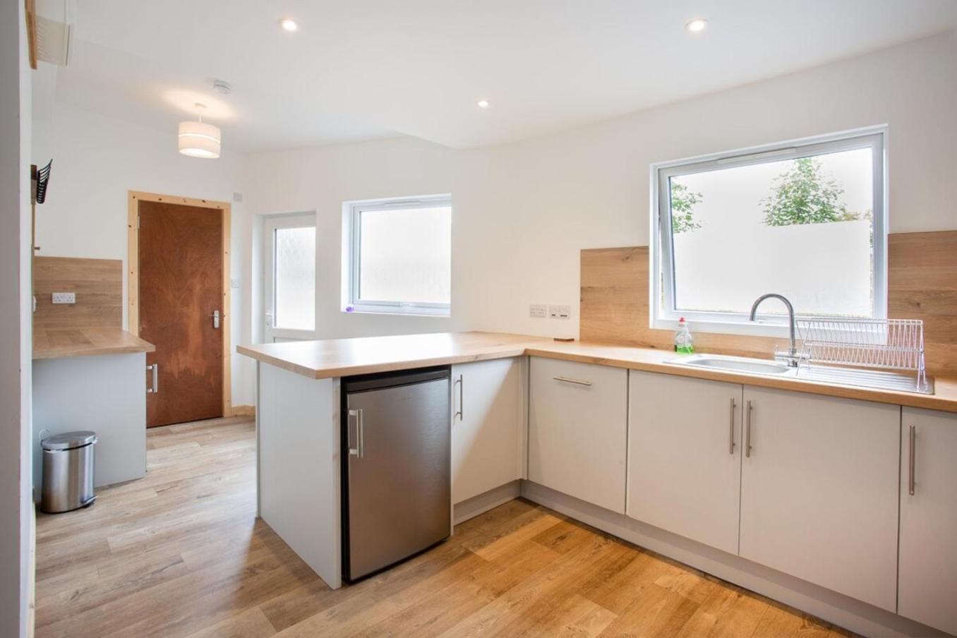 Mike'S 3-Bedroom Countryside Cottage アルネス エクステリア 写真