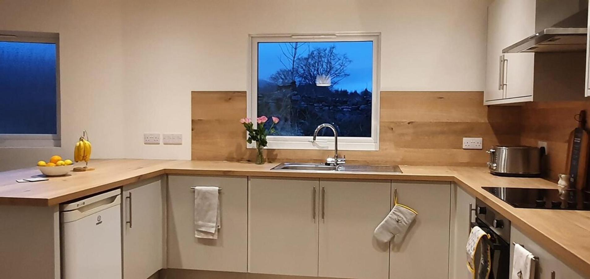 Mike'S 3-Bedroom Countryside Cottage アルネス エクステリア 写真