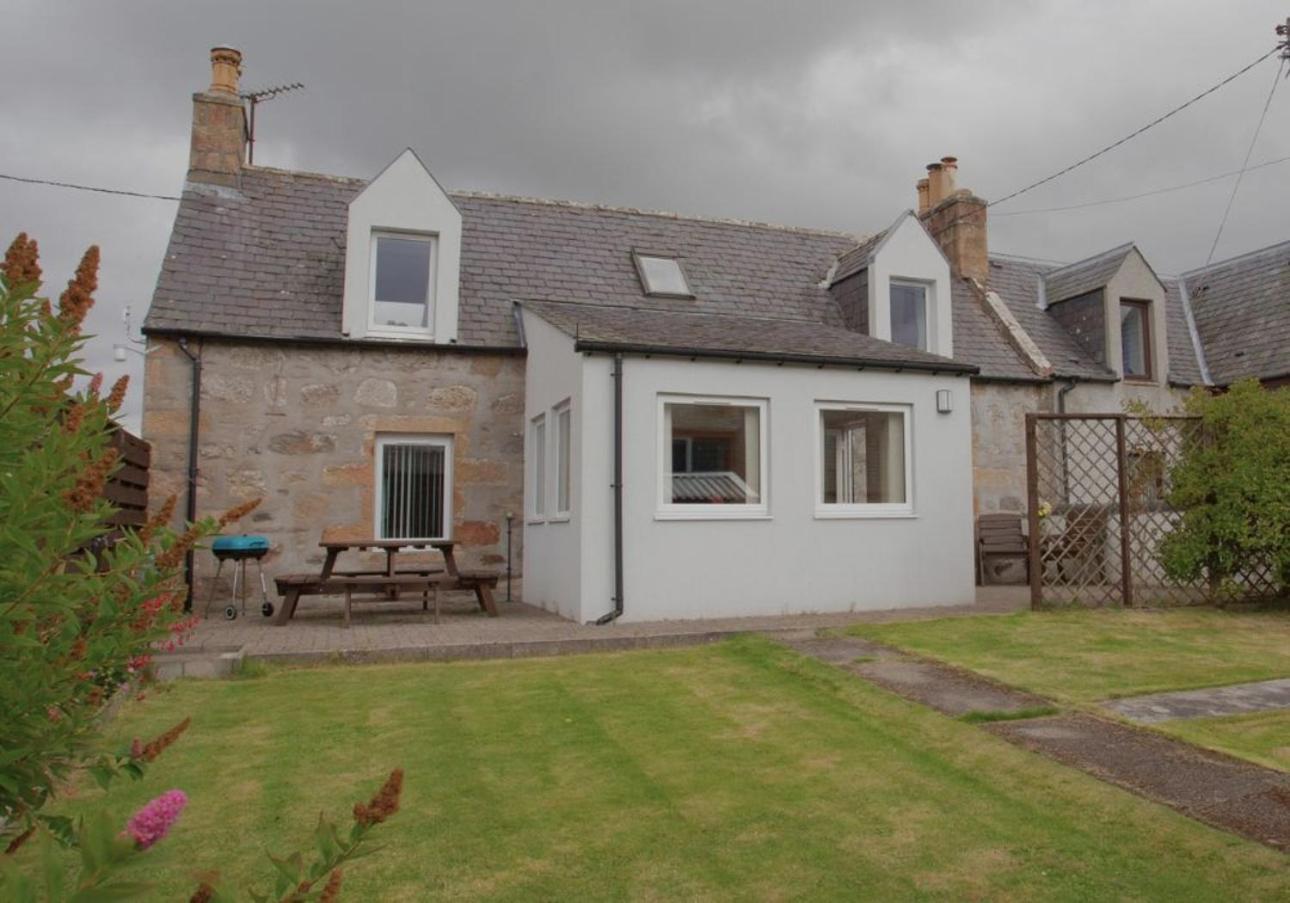 Mike'S 3-Bedroom Countryside Cottage アルネス エクステリア 写真